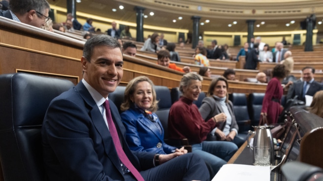 Pedro Sanchez and his vice presidents in Congress.
