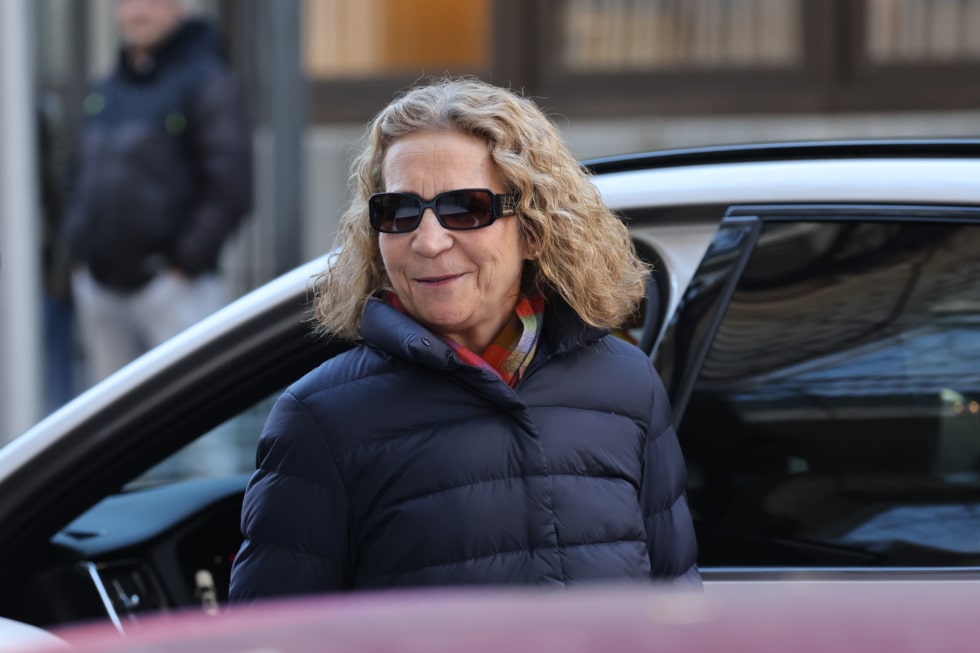 La infanta Elena llega al restaurante Pabú en Madrid.