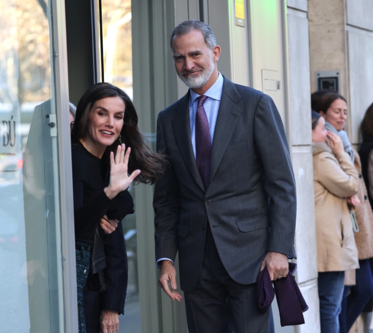 El cumpleaños de la infanta Elena consigue reunir al emérito con la reina Letizia