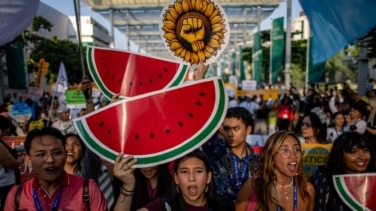 Emiratos inicia un macrojuicio contra activistas de derechos humanos en plena recta final de la COP28