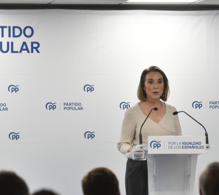 El PP rechaza la mesa de diálogo de Sánchez para no "blanquear" las reuniones con Junts y ERC
