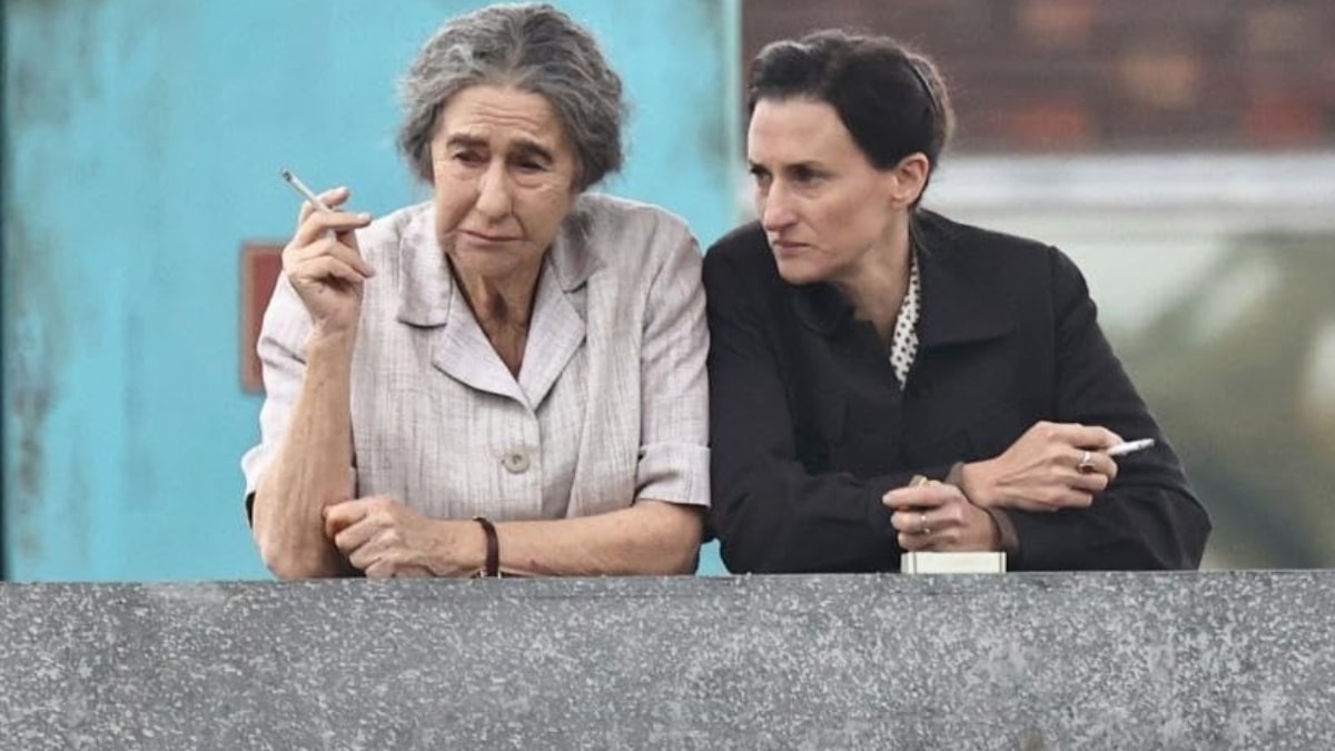 Helen Mirren y Camille Cottin en 'Golda' (2023)