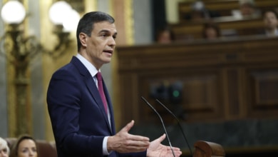 Sánchez acepta reunirse con Feijóo el viernes en el Congreso: "Para usted la perra gorda"