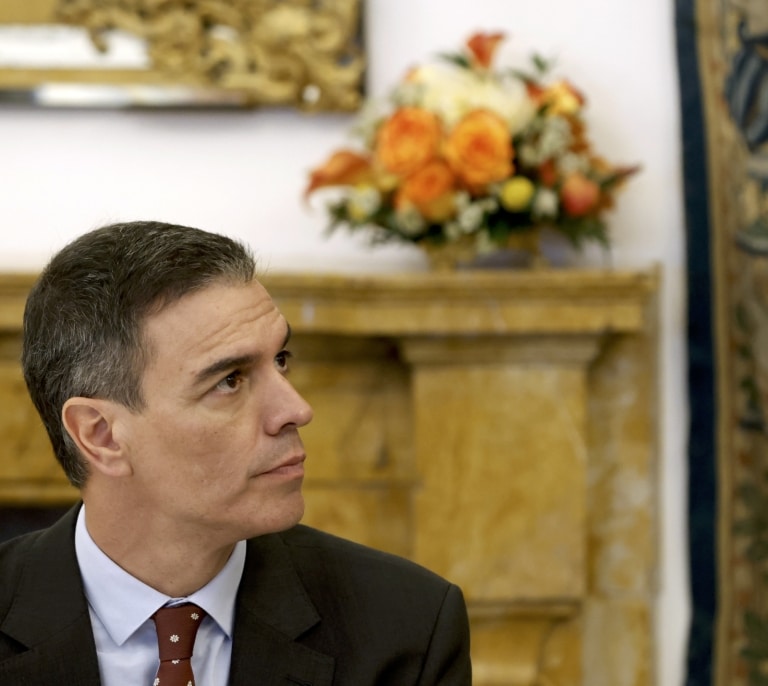 El presidente adopta la palabra