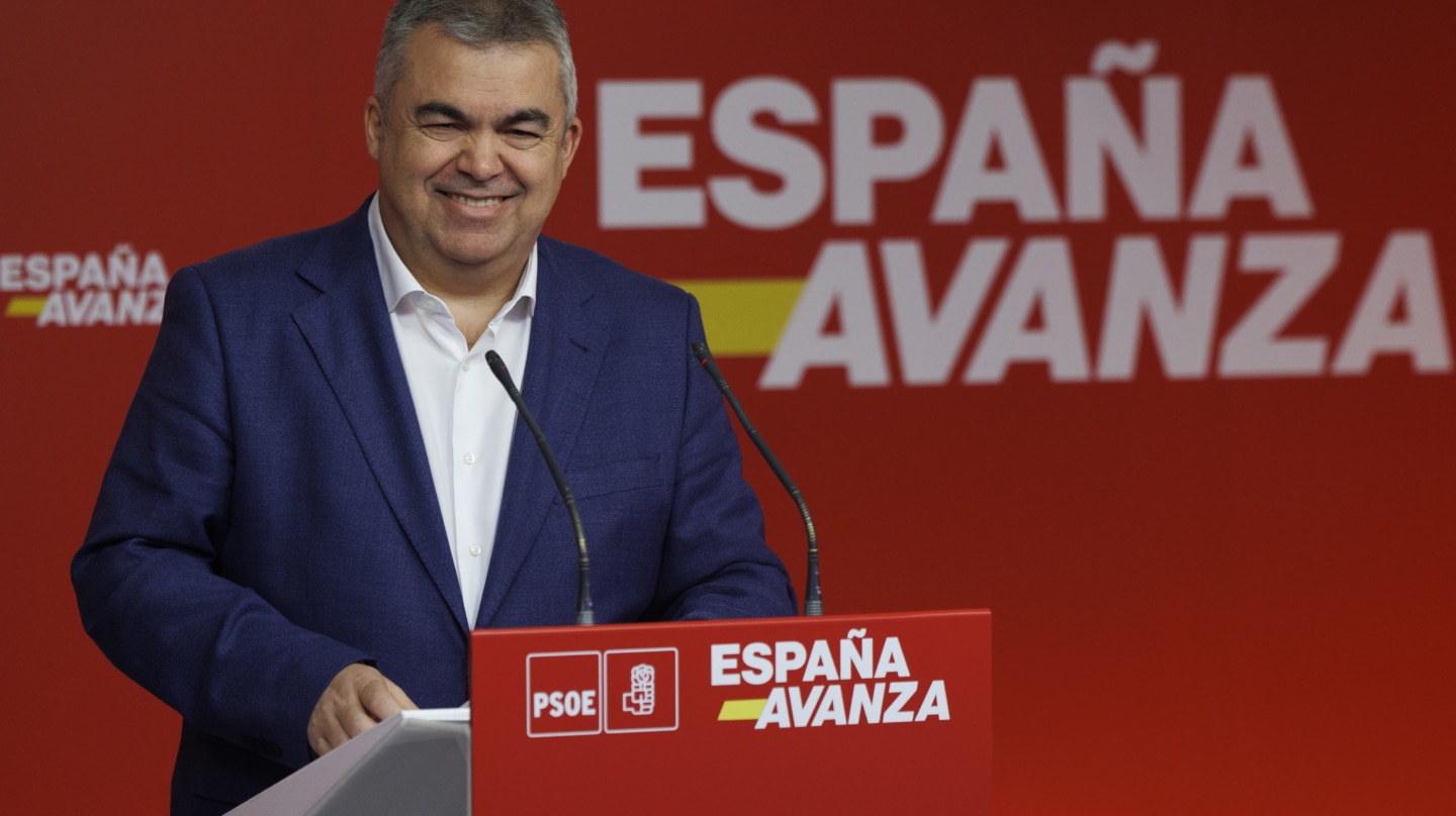 MADRID, 08/01/2024.- El secretario de organización del PSOE, Santos Cerdán, ofrece una rueda de prensa en la sede del PSOE en Madrid este lunes. EFE/Sergio Pérez