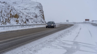 Operación retorno de Navidad:  52 carreteras afectadas por nieve y ocho comunidades en riesgo