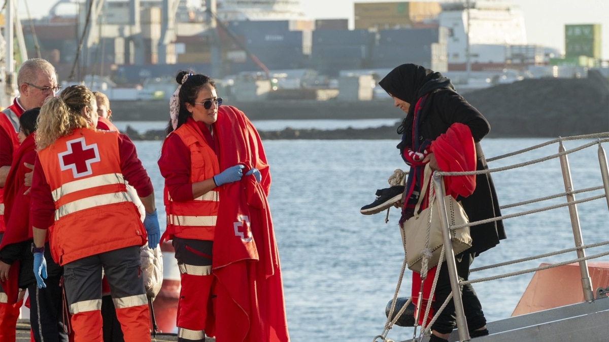 Las llegadas de migrantes a Canarias aumentan un 154% en 2023