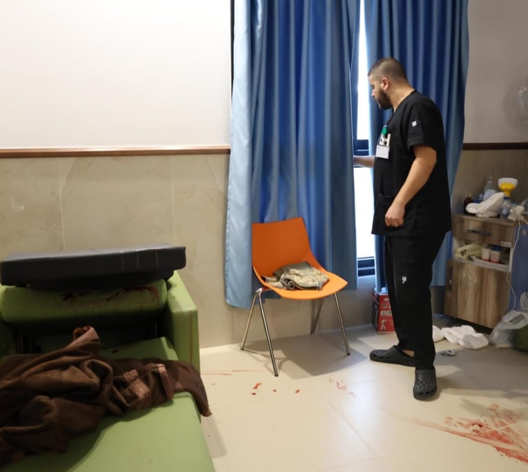 Fuerzas especiales israelíes entran en un hospital en Cisjordania vestidos de civiles y matan a tres palestinos