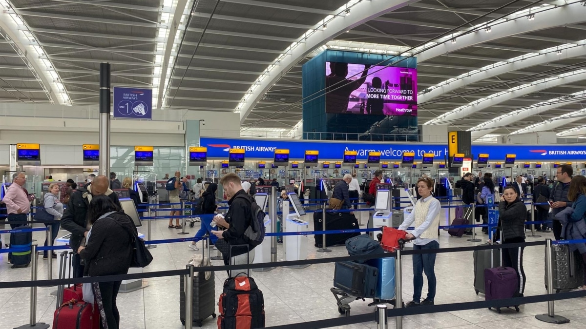 Pasajeros en el aeropuerto de Heathrow.