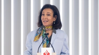 Ana Botín (Santander) carga contra el impuesto al sector: “No es bueno para la economía”