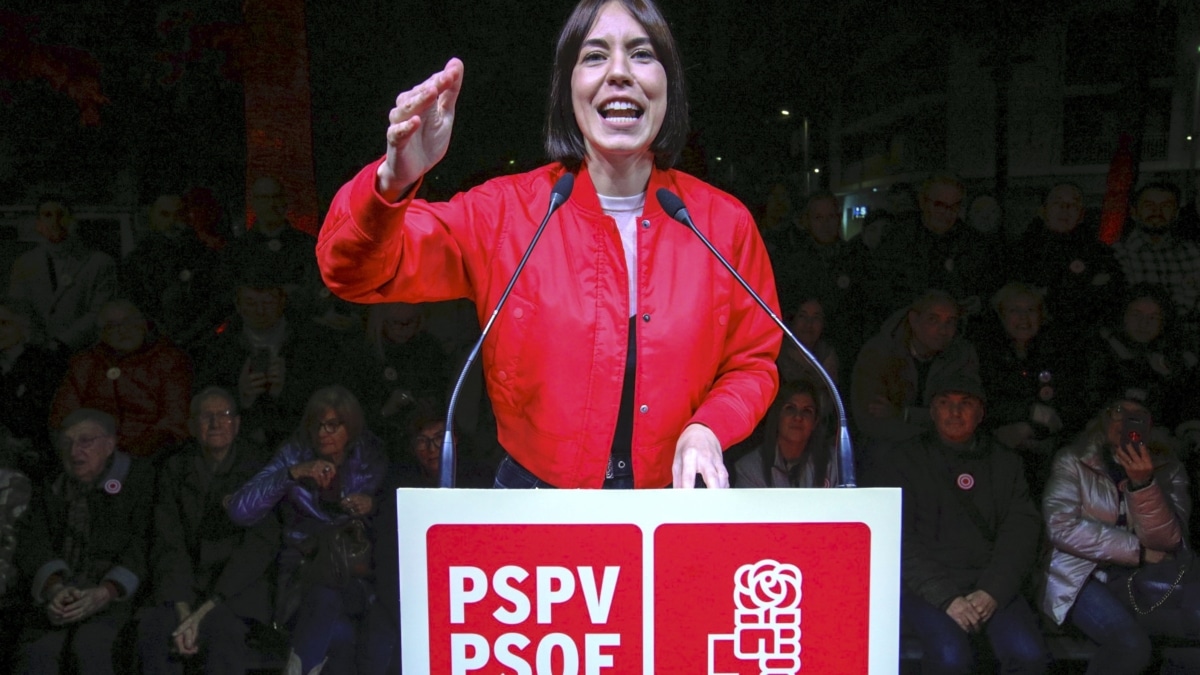 La ministra de Ciencia, Innovación y Universidades, Diana Morant, durante el acto de entrega de su precandidatura a la secretaría general del PSPV-PSOE realizado esta tarde en Gandia.