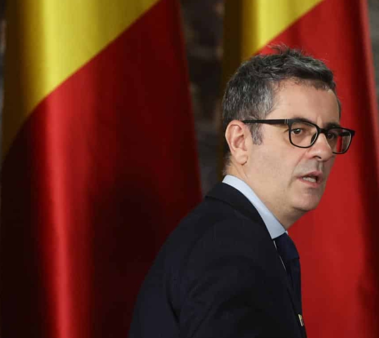 El Gobierno vuelve a dejar al CNI a los pies de los caballos