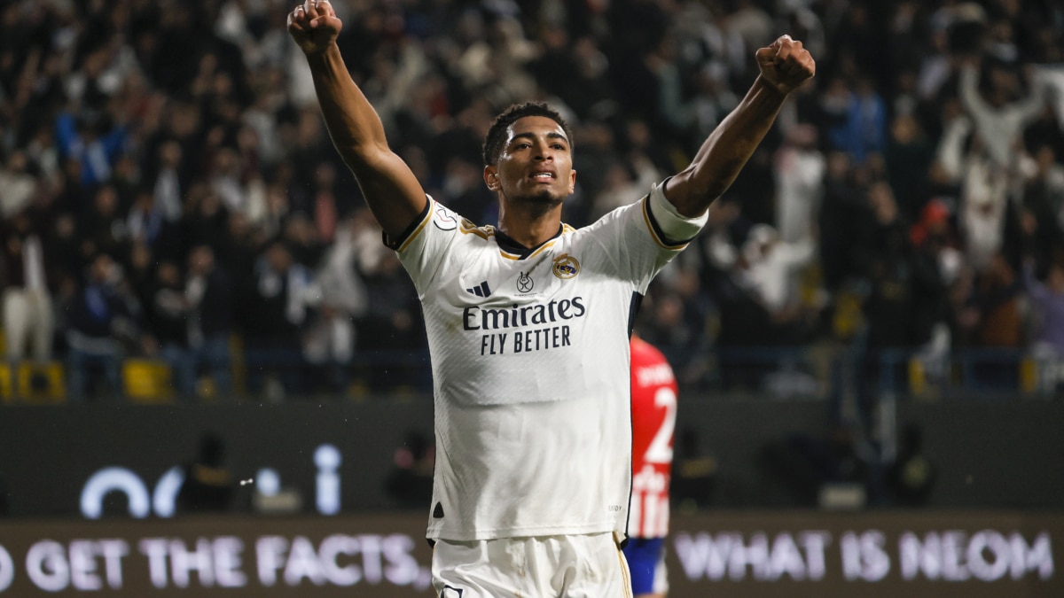 Jude Bellingham celebra el tercer gol del Real Madrid al Atlético de Madrid en la Supercopa de España 2024