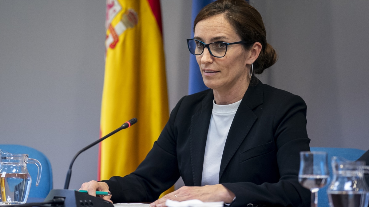 La ministra de Sanidad, Mónica García