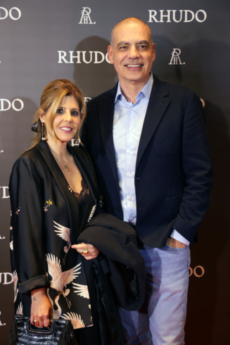 Nacho Abad y Bárbara Royo asisten a la inauguración del exclusivo restaurante Rhudo.