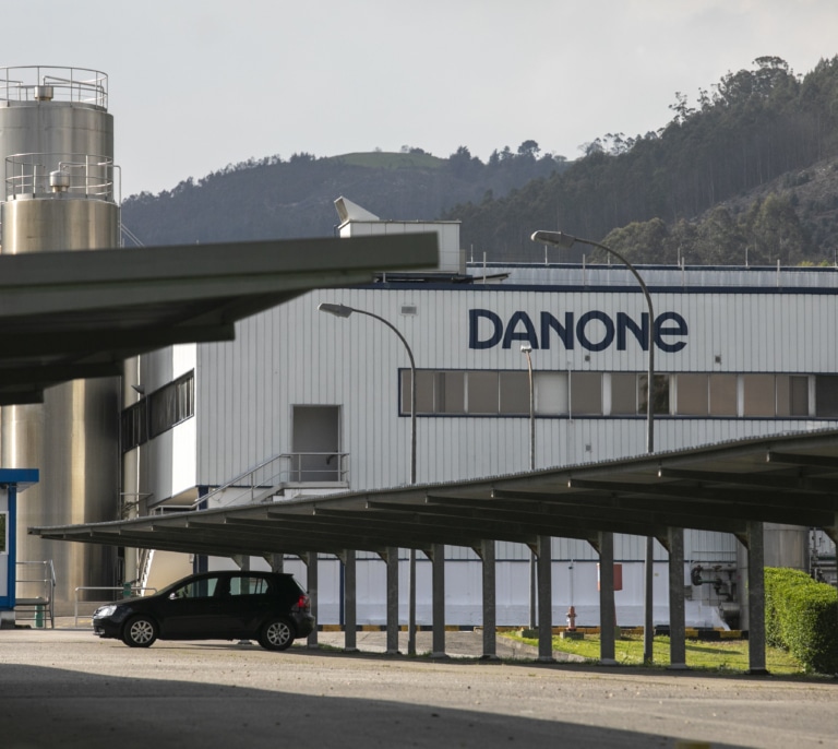 La industria pide un plan B: los cierres de Danone y Bimbo son el último síntoma