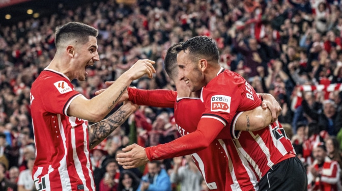 Un Athletic lanzado a por la Champions se impone a la Real