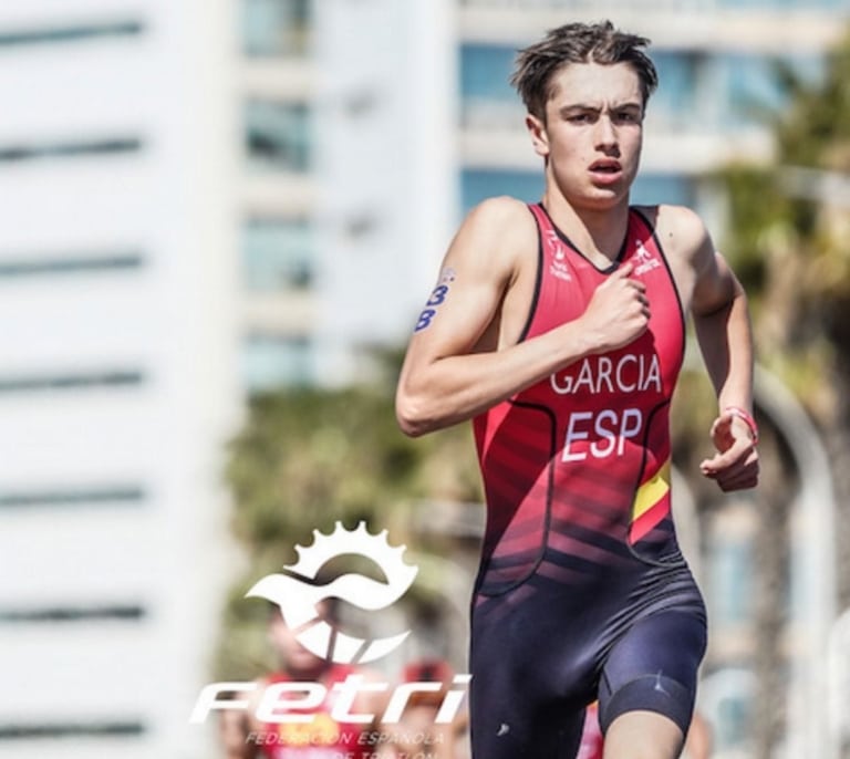 En estado grave el triatleta Lucas García tras sufrir un accidente mientras entrenaba