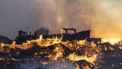 El incendio en una planta de compostaje en el sur de Tenerife afecta a 3,5 hectáreas