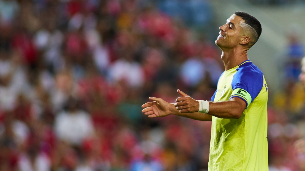 Cristiano Ronaldo, de Al Nassr, se lamenta en un partido de pretemporada