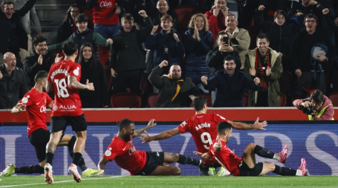 El Mallorca, semifinalista de Copa, resiste a la reacción de grande del Girona