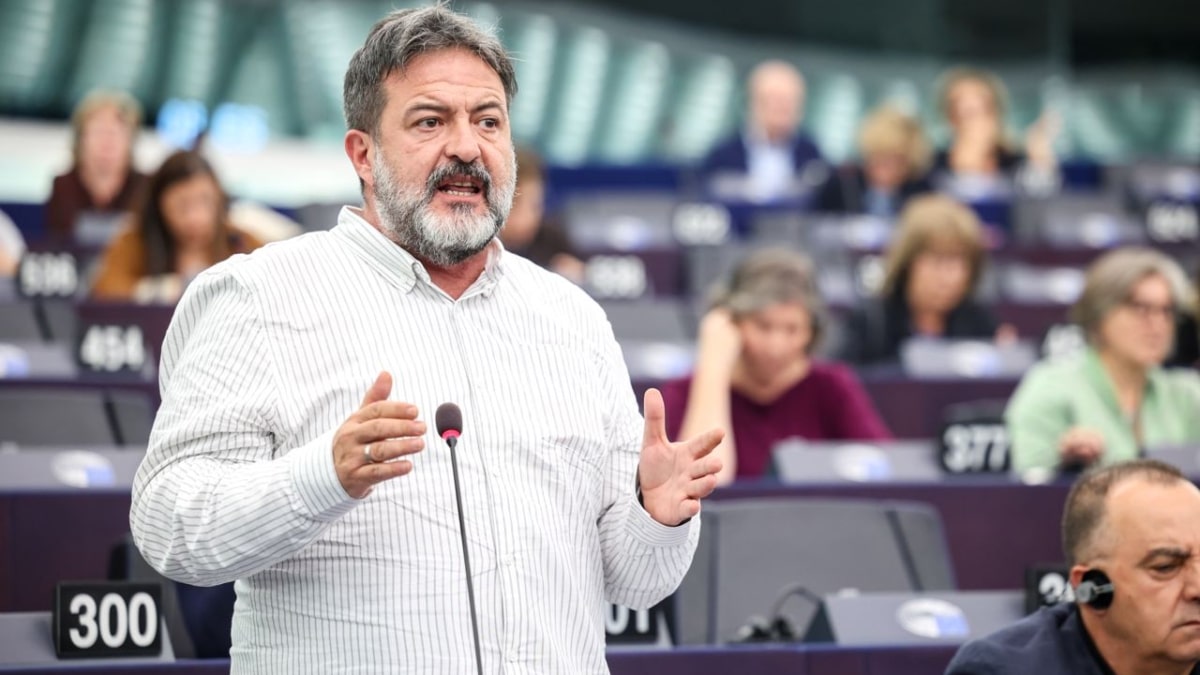 El lobby judío europeo acusa de antisemita a un eurodiputado de IU por comparar a Netanyahu con Hitler