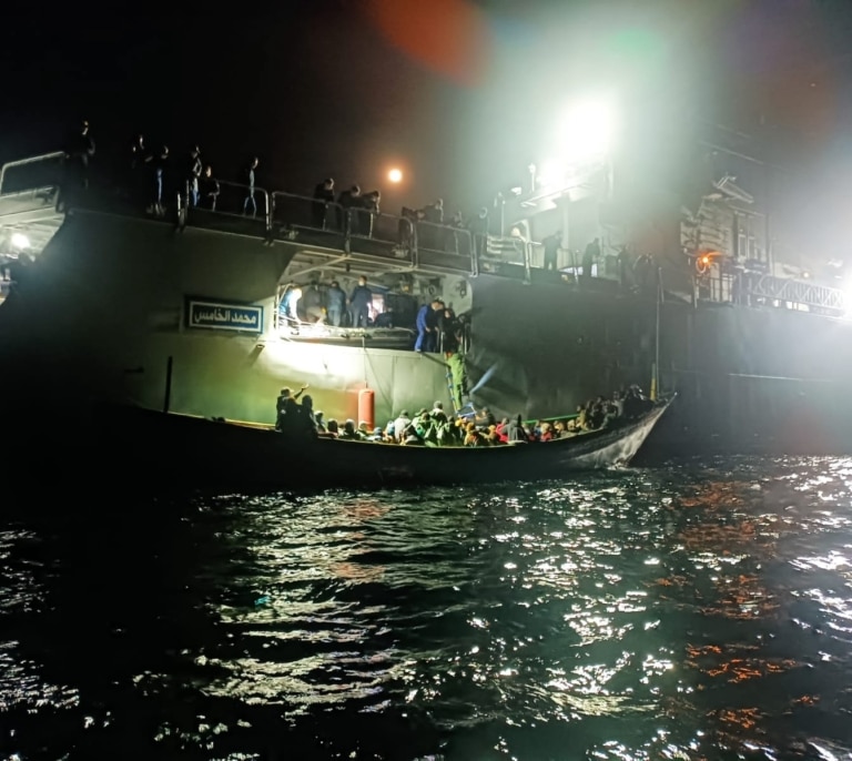 El ejército marroquí intercepta a más de 1.000 inmigrantes que querían cruzar a España