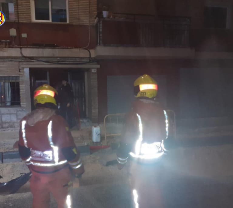 Muere una niña de cinco años y nueve personas resultan heridas en el incendio de una vivienda en Gandía