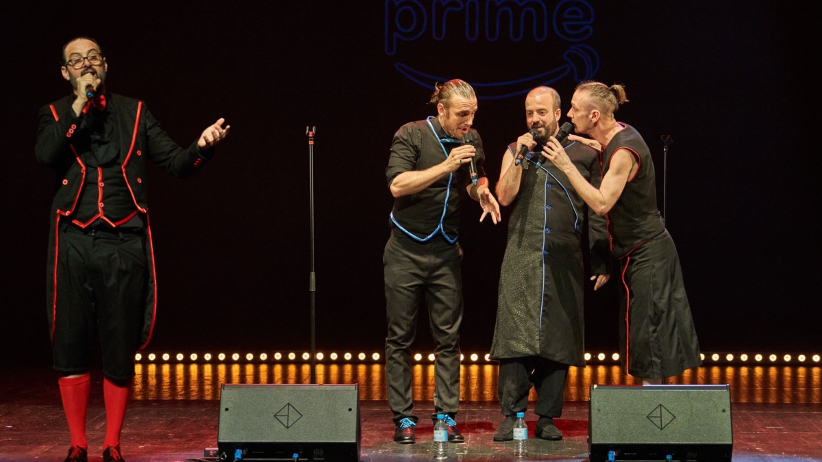 Los Prímital Brothers en plena acción durante una representación de 'Prímital Prime'.