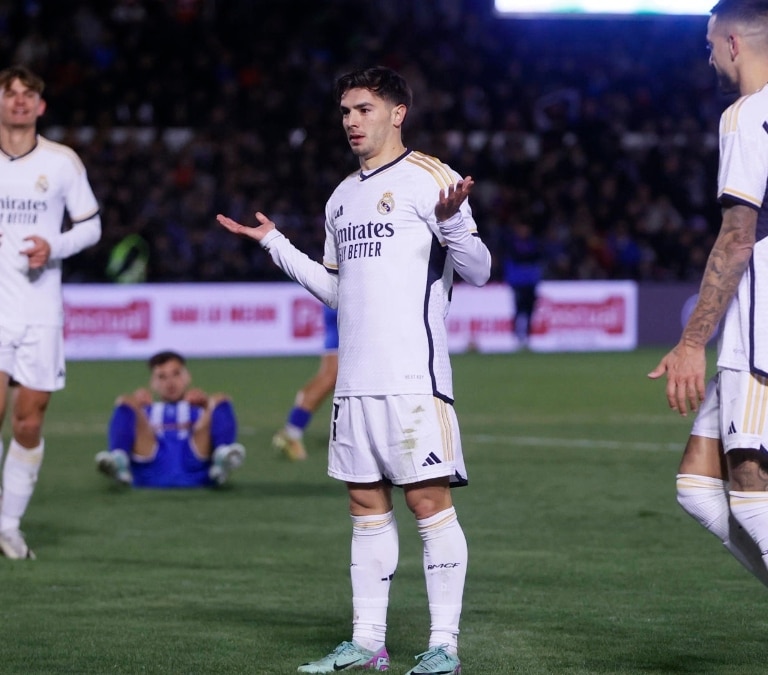 Brahim desatasca la eliminatoria con la Arandina en la segunda parte
