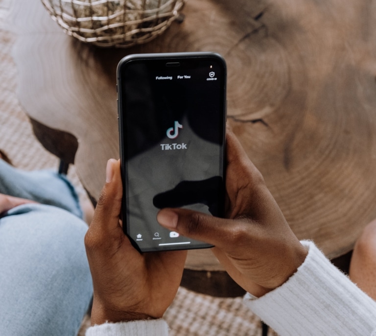 La Justicia europea responde a TikTok que deberá acatar las normas de la Comisión por su tamaño e influencia