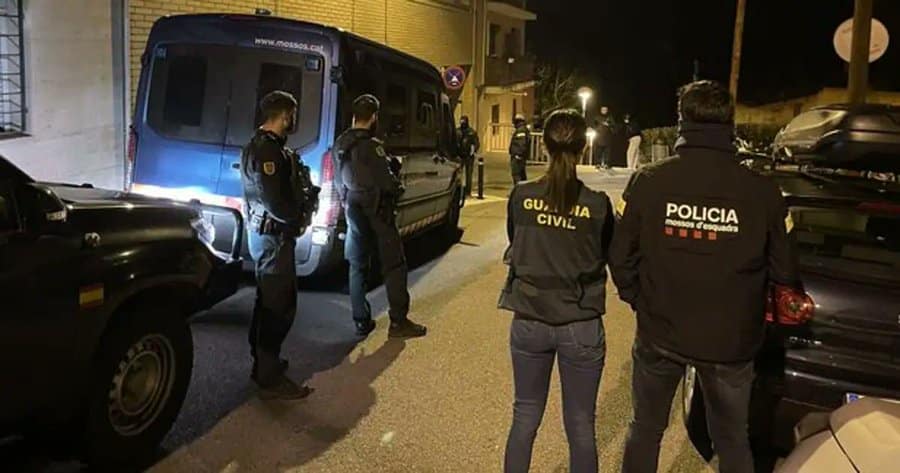 Operación conjunta de Mossos d'Esquadra y Guardia Civil contra el terrorismo yihadista.