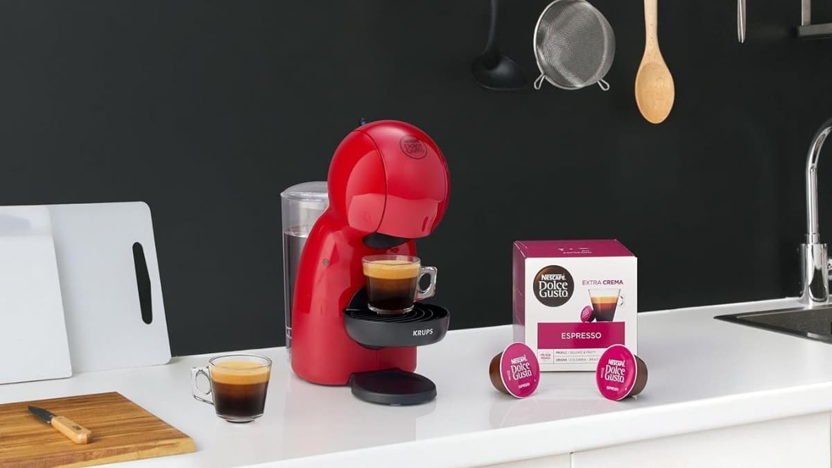 cafetera roja nescafé dolce gusto