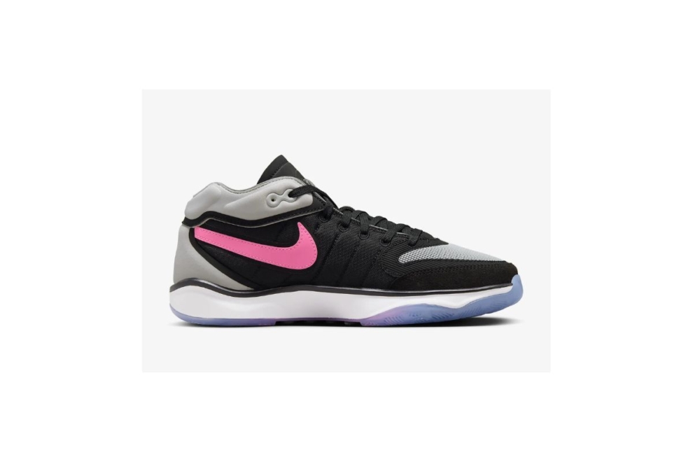 Zapatillas de baloncesto Nike G.T. Hustle 2 negra y rosa