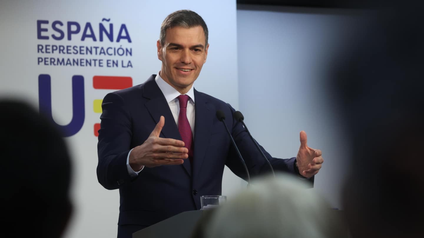 El presidente del Gobierno, Pedro Sánchez, durante la rueda de prensa al término de la reunión extraordinaria del Consejo Europeo de este 1 de febrero de 2024 en Bruselas.