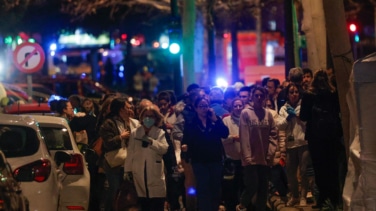 La impotencia de los vecinos: "El edificio ardió como una falla en Valencia"