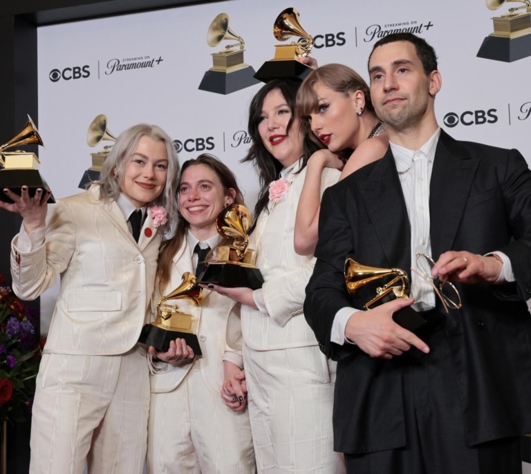 El desaire de Miley Cyrus, la reaparición de Céline Dion y más momentazos en los Grammy