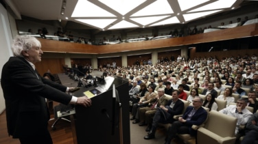 Arsuaga, en la Universidad de Navarra: "¿Por qué enfermamos, por qué morimos?"