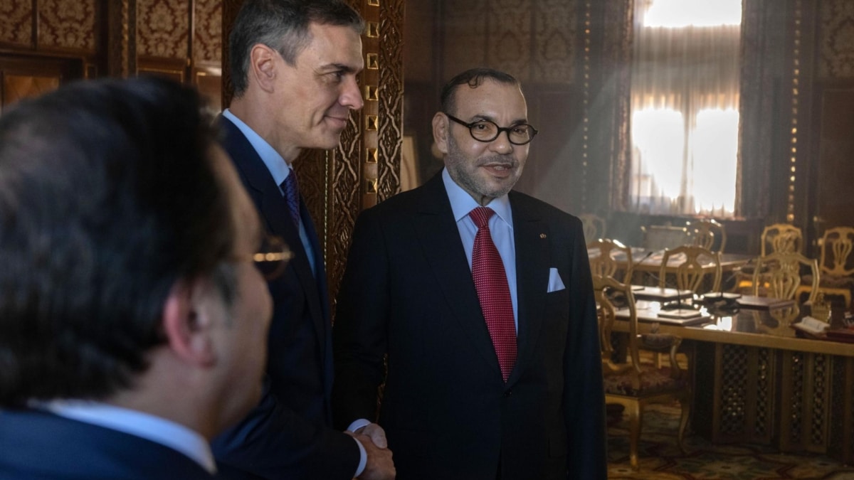 Moncloa, obligada a aclarar la polémica de los 45.000 millones de euros que mencionó Sánchez en Rabat