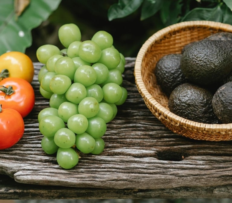 La fruta que te ayuda a bajar el colesterol y está de moda