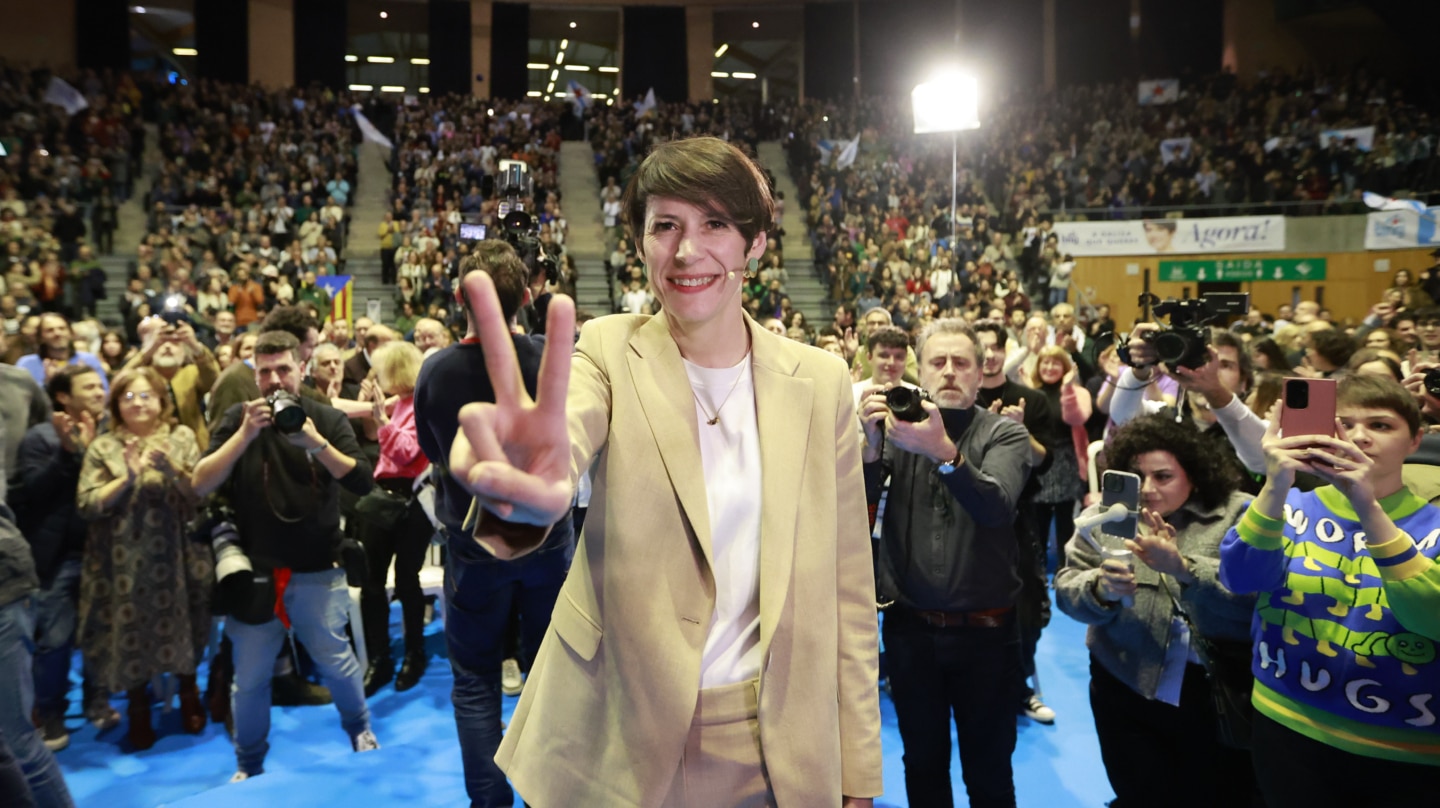 La candidata del BNG a la presidencia de la Xunta, Ana Pontón, durante el acto de cierre de campaña este viernes, en Santiago de Compostela.