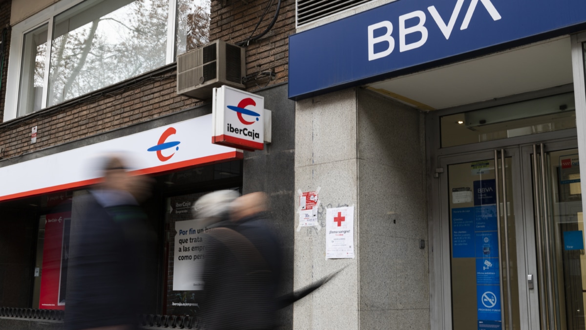 Santander, BBVA y CaixaBank prefieren las hipotecas fijas frente a ING e Ibercaja que apuestan por las mixtas