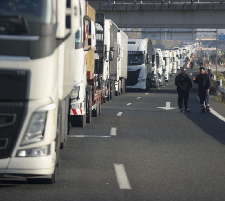 CCOO y UGT convocan huelga general en el transporte por carretera ante el bloqueo de la jubilación anticipada