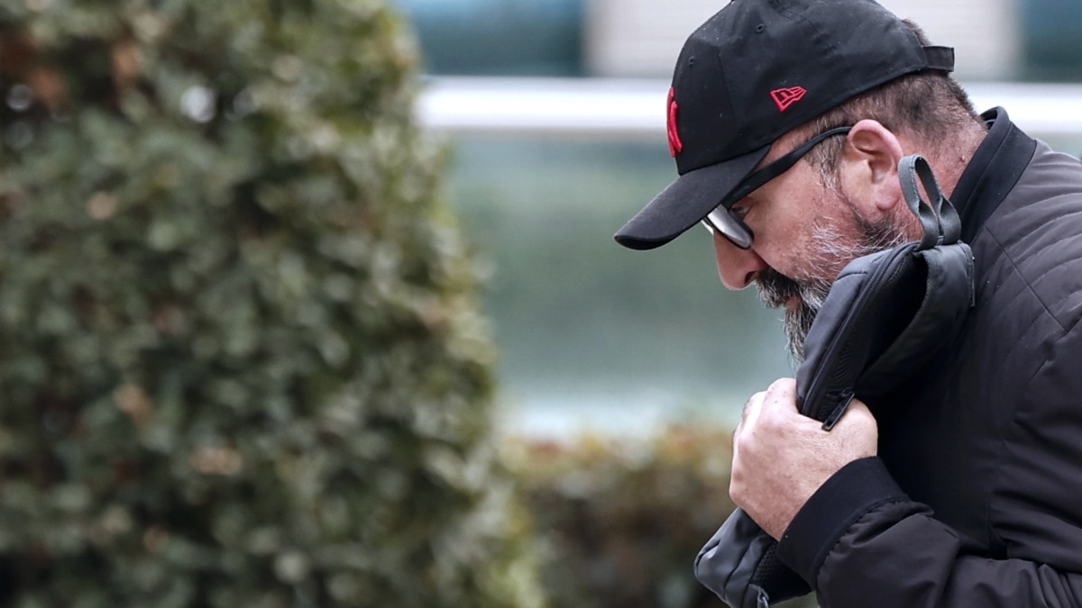 Koldo García, exasesor del exministro socialista José Luis Ábalos, a la salida de la Audiencia Nacional este jueves.