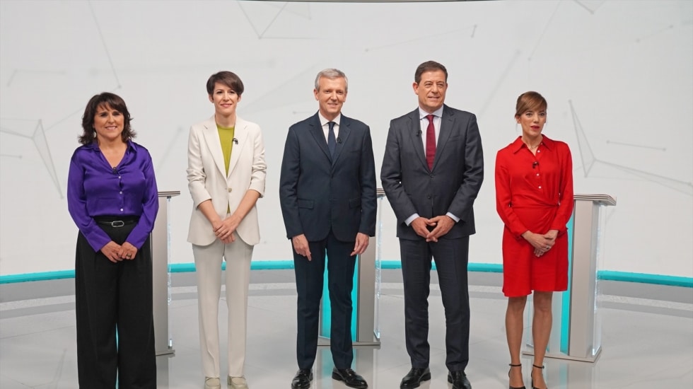 Los candidatos a la Xunta de Galicia, (I-D) Isabel Faraldo, de Podemos; Ana Pontón, del BNG; Alfonso Rueda, del PPdeG; José Ramón G. Besteiro, del PSdeG, y Marta Lois, de Sumar
