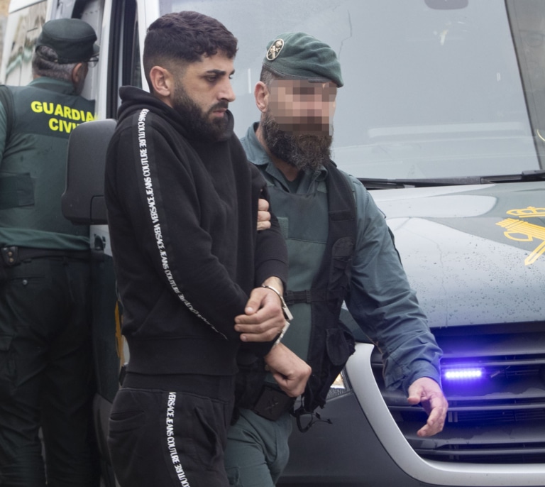 El juez envía a prisión a seis de los ocho detenidos por el asesinato de los dos guardias civiles en Barbate