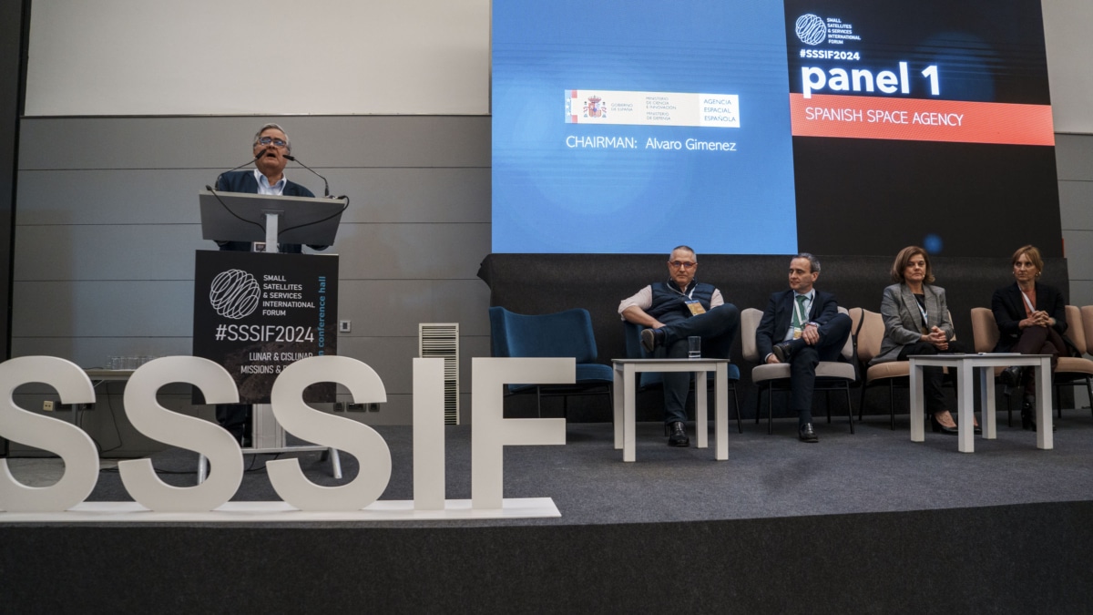 El año uno de la Agencia Espacial Española: "En el espacio no hay paro, aquí falta gente"
