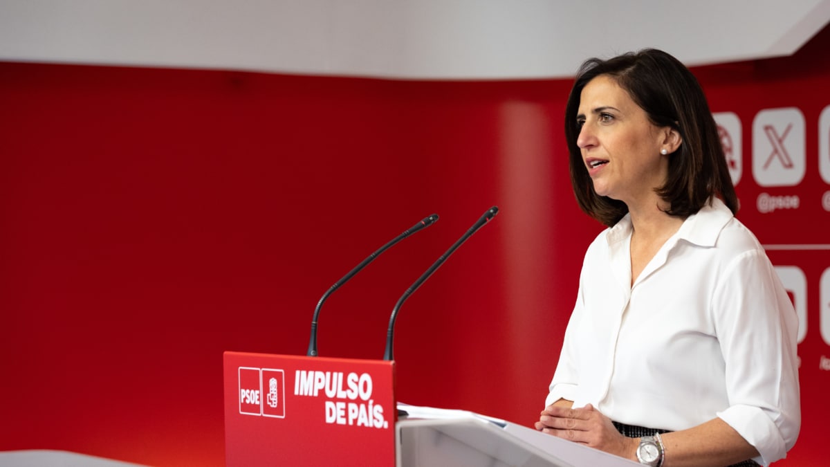 La portavoz del PSOE, Esther Peña, interviene en la reunión de la Ejecutiva Federal del partido en la sede de Ferraz en Madrid este lunes