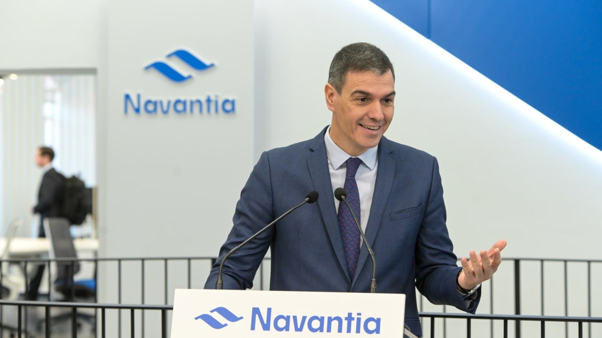 La Junta Electoral abre expediente a Sánchez por su acto electoralista en el astillero de Navantia