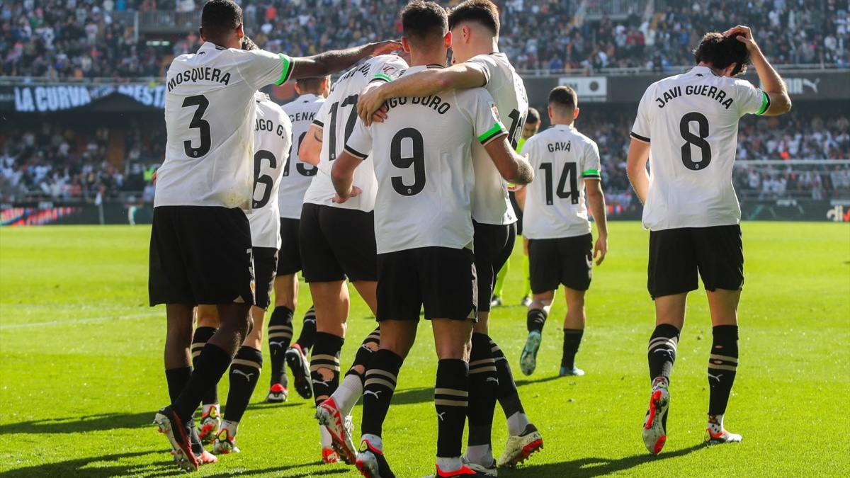 Aplazado el partido del Valencia por el incendio